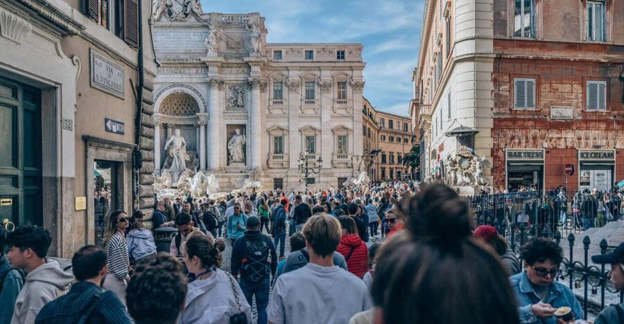 10 Wonders of Rome in 3 hours - Marcus Aurelius and Hadrian’s Temple