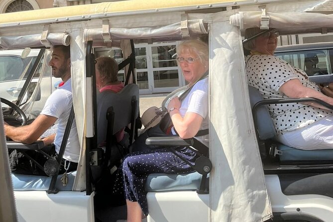 3-Hour Catacumbs and Appian Way Park Guided Tour in Golf Car Pickup - Caracalla’s baths and the Aurelian Walls