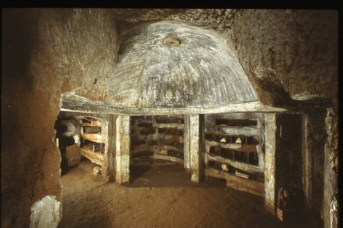 3-Hour Catacumbs and Appian Way Park Guided Tour in Golf Car Pickup - Catacombs of Saint Callixtus: the underground centerpiece