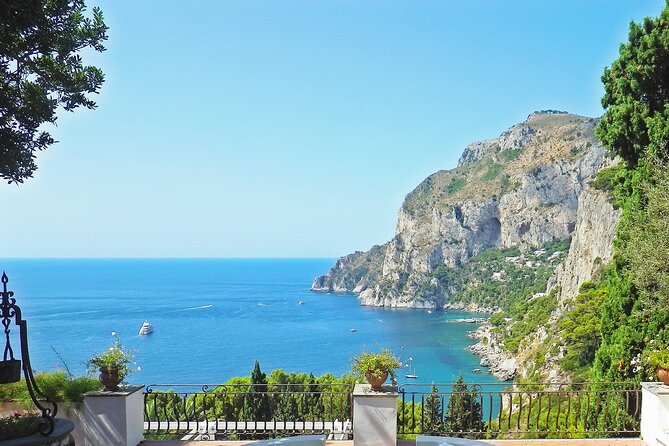 5-Day Grand Tour: Rome, Sorrento, & Capri - Day 3: Ferry to Capri and the Blue Grotto