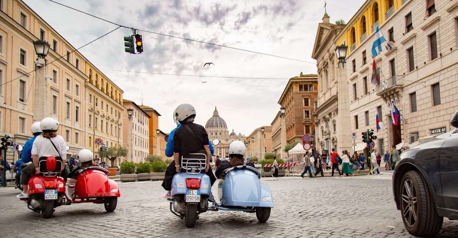 Afternoon Vespa Sidecar Tour with Gourmet Gelato Stop - Why a Vespa sidecar works so well in Rome