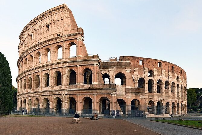 Airport Transfer Arrivals Plus Tour of Rome 5 hrs - Who should choose this Rome transfer?