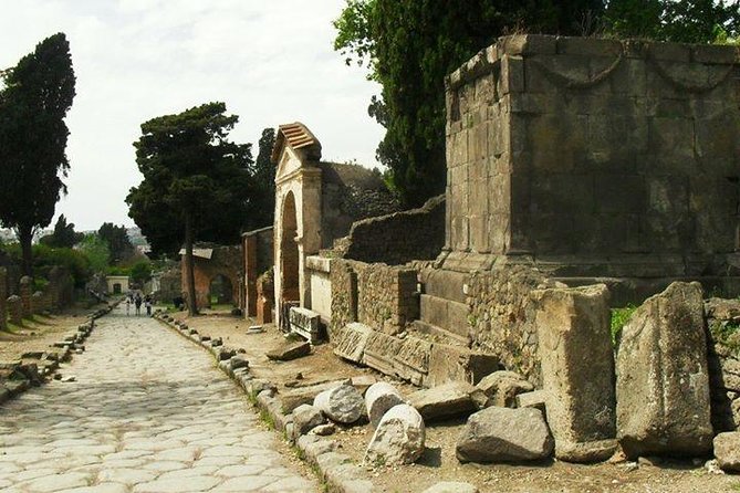 Amalfi Coast Full day tour from Rome - Sorrento for food, shops, and a short walk