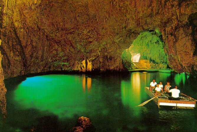 Amalfi Coast Positano and Emerald Grotto Fullday from Rome - Two hours in Positano