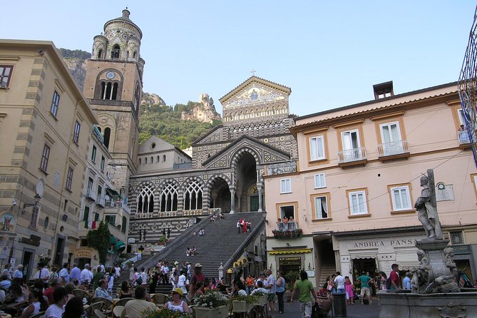 Amalfi Coast Positano and Emerald Grotto Fullday from Rome - What the private vehicle changes