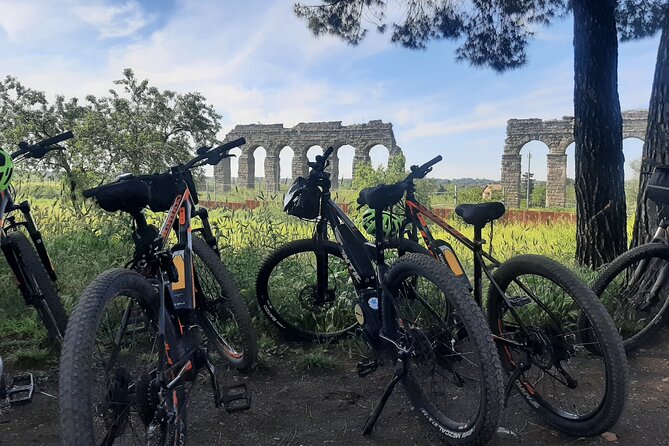Ancient Appian Way PRIVATE Bike Tour - Returning to the Baths of Caracalla