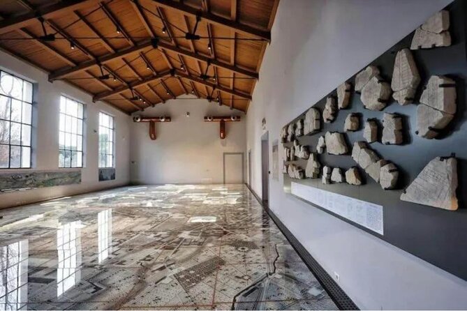Ancient Rome Full Day Tour: Colosseum and Exclusive SUPER Sites - A walk to Celio and a practical lunch break