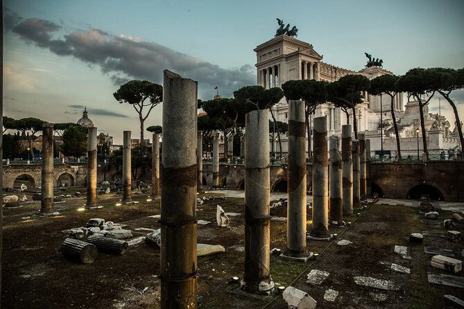 Ancient Rome's Ultimate Night Walk - The Quirinale, from papal residence to presidential palace