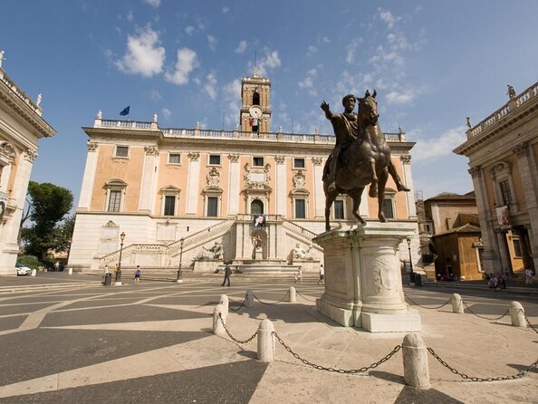 Ancient Rome's Ultimate Night Walk - Piazza Venezia and the story of Italian unity