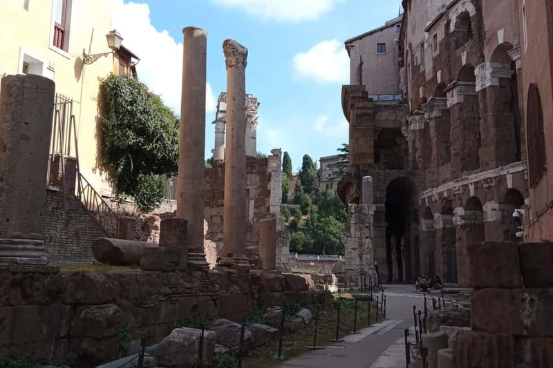 Ancient Rome with Archaeology - Small Group Only - The Colosseum from the outside