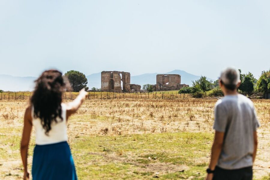 Appia Antica: Full Day Bike Rental with Customizable Routes - Choosing between an e-bike and a mountain bike