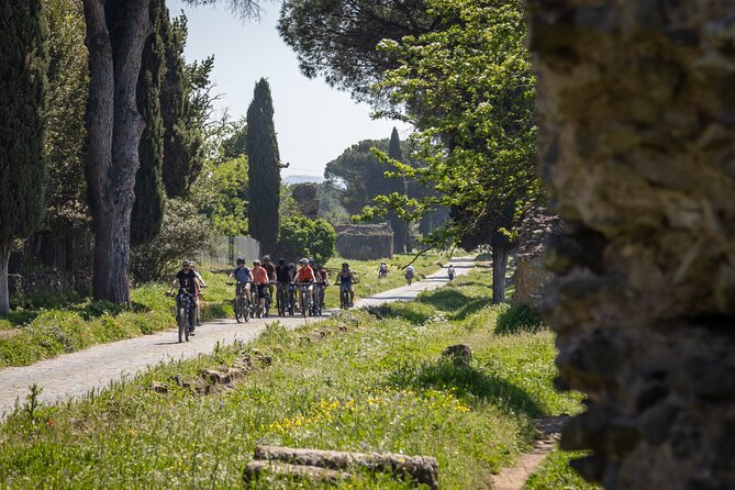 Appian Way & Aqueducts small group e-bike tour(catacombs & food) - The Aqueduct Park finish