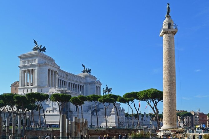 Arrival in Rome: Airport Transfer & Exclusive City Introduction - Trevi Fountain: a short walk and a famous scene