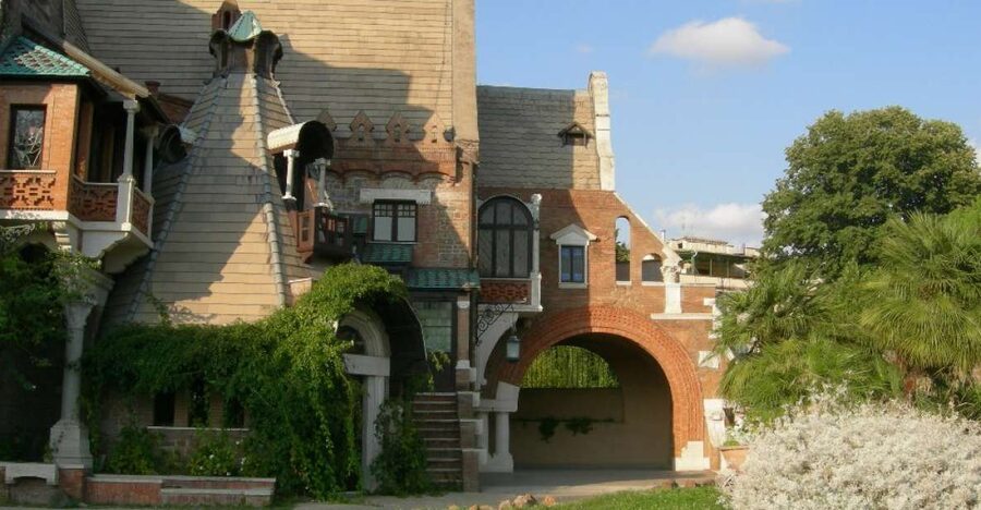 Art Nouveau Rome: Villa Torlonia & Coppedé Private Tour - Mussolini’s Rooms and the Two Bunkers