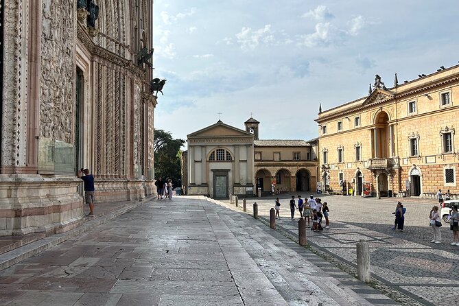 Assisi, Orvieto and Civita di Bagnoregio Full Day Tour from Rome - Orvieto closes the day with drama and art