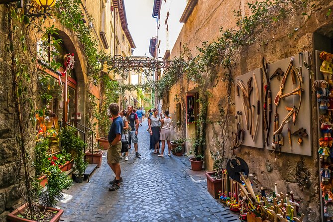 Bagnoregio & Orvieto Day Trip from Rome with Wine Tasting & Lunch - The coach ride and the pace of the day