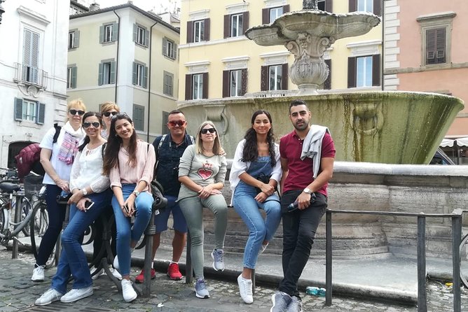 Best of Rome Walking Tour including Trevi Fountain - Guide quality and group size