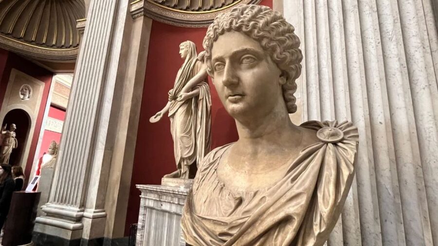 Best of the Vatican: Fast Track Highlights - Raphael Rooms and the Gallery of Maps