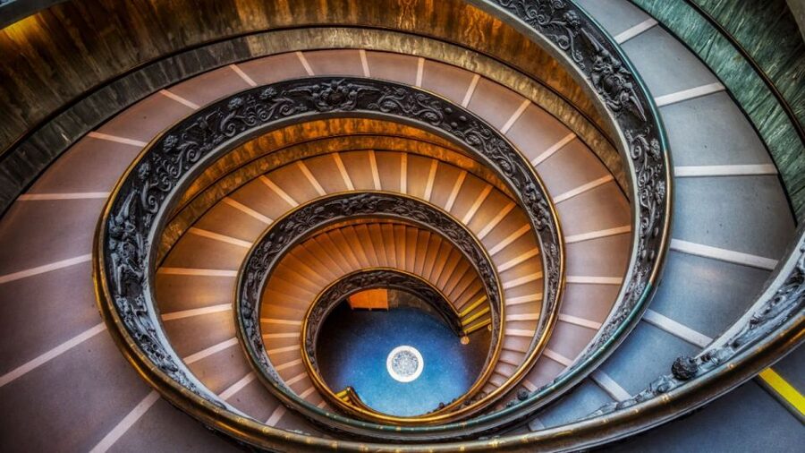 Best of the Vatican: Fast Track Highlights - The Sistine Chapel and Michelangelo’s difficult commission