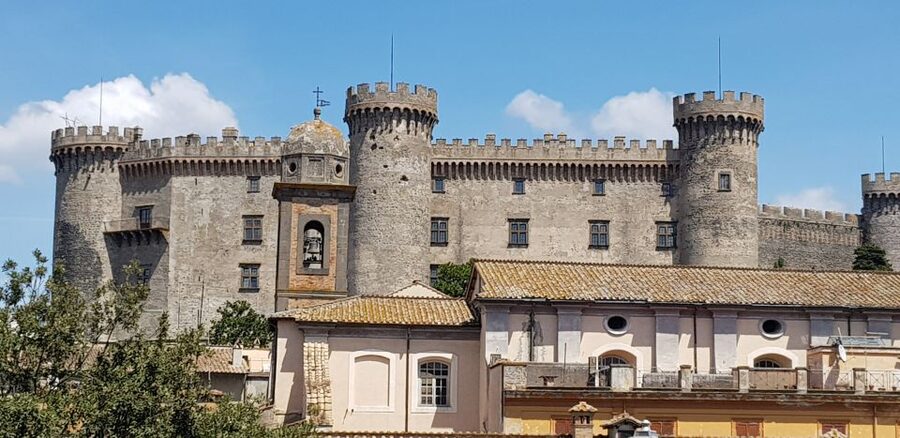 Bracciano: Odescalchi-Orsini ancient Castle Tour with Lunch - Key points at a glance