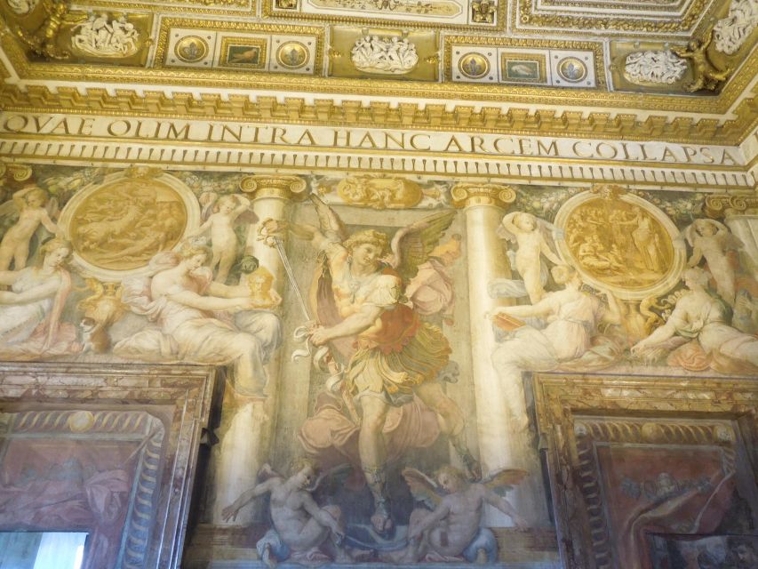 Castel Sant'Angelo: skip the line guided tour - tiered price - What the Private Group Format Means