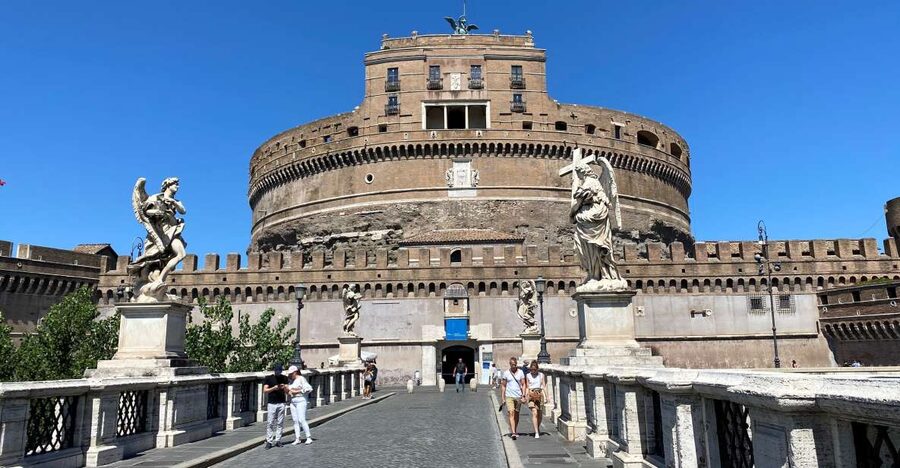Castel Sant'Angelo Skip the line Ticket with Hop-on Hop-off - Why Castel Sant’Angelo is worth your time
