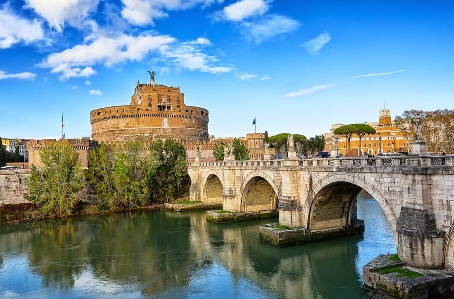 Castel Sant' Angelo: The most famous Fortress of Rome - Starting with the ticket and the separate entrance