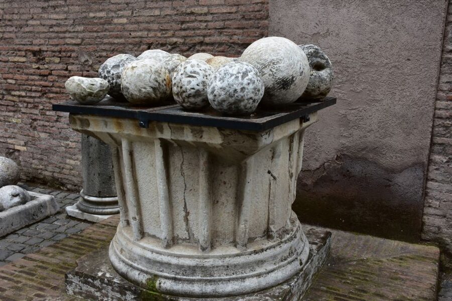 Castel Sant'Angelo | The Tomb of Hadrian Private Guided Tour - The prison cells and darker stories