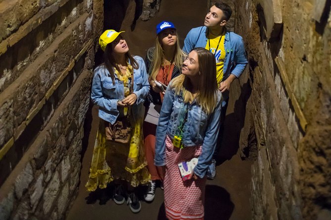 Catacombs and Roman Countryside Half-Day Walking Tour - San Callisto Catacombs and the underground visit
