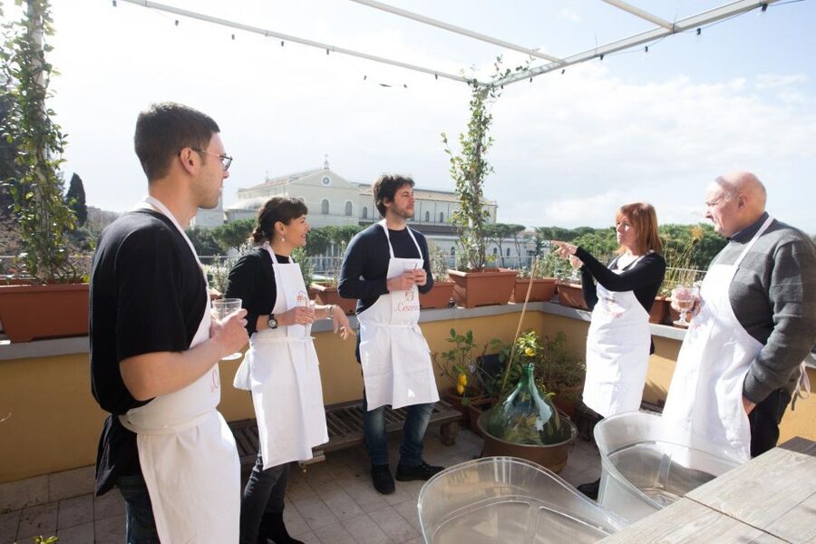 Civitavecchia: Dining Experience at a Local's Home - Four Courses at an Italian Dining Table