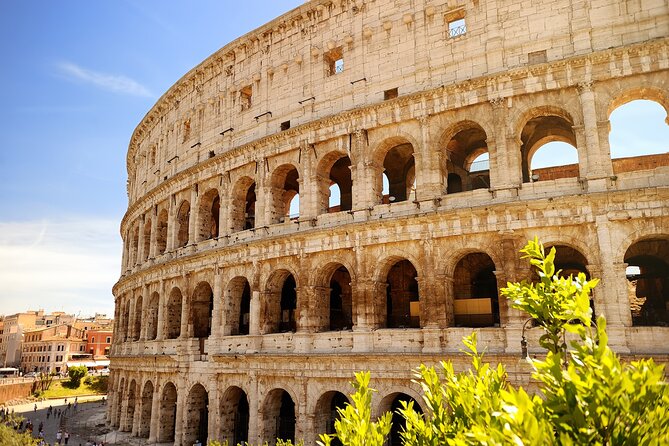 Colosseum Escorted Entrance Combo Pass with Open Bus - The Colosseum entry and escorted start