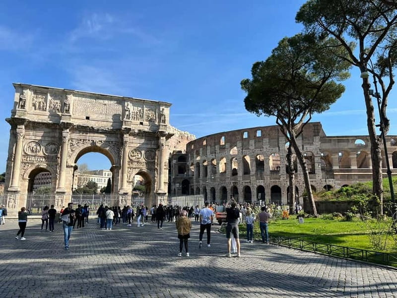Colosseum Express Guided Tour / Forum & Palatine Audioguide - Entering the Colosseum and Passing Security
