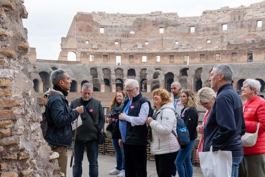 Colosseum Guided Tour: Hotel Transport included - Guide, language, and group size