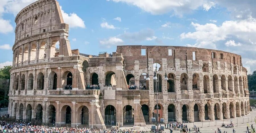Colosseum, Palatine and Forum tour with virtual guide - Who should choose this format?