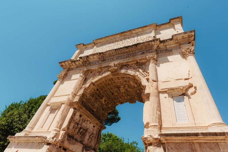 Colosseum & Roman Forum Entry with Audio Guide - How the audio guide changes the visit