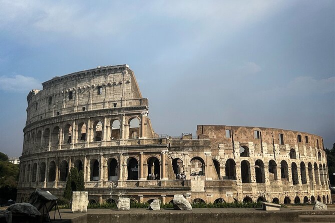 Colosseum, Roman Forum, Palatine Hill Tour with Arena option - The route from the Arch of Constantine