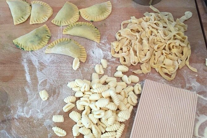 Cook with us in Rome: a Hands-On Cooking Experience 15:30PM class - Starting at 3:30 pm near Sant’Onofrio