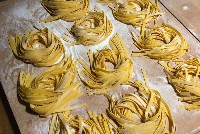 Cook with us in Rome: a Hands-On Cooking Experience 15:30PM class - A short walk through Rome’s historic center