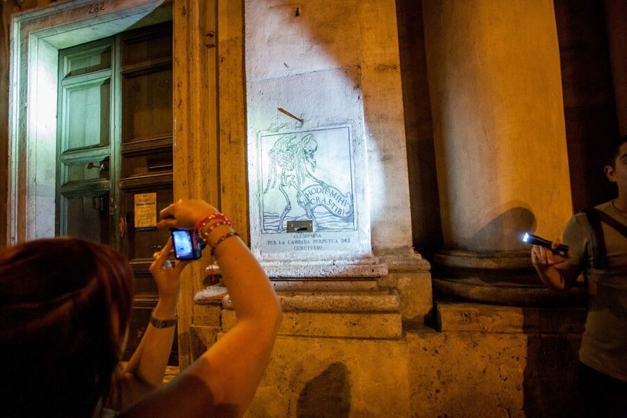Dark Heart of Rome: Facts, Legends, and Mystery Tour - What the guides do best