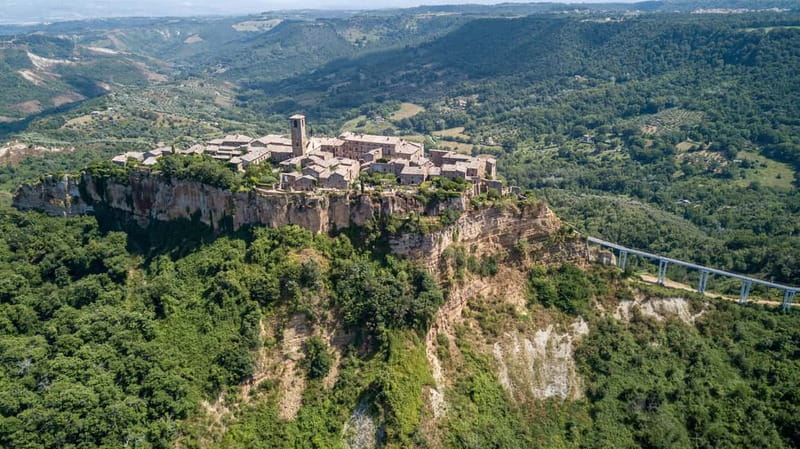 Day trip Frm Rome: Civita di Bagnoregio & Villa Lante Garden - The value of a private car and flexible timing
