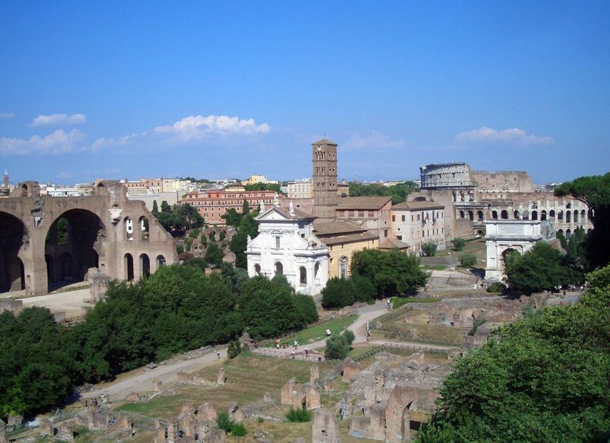 Domus Tiberiana, Palatine Hill and Roman Forum Guided Tour - Following the route into the Roman Forum
