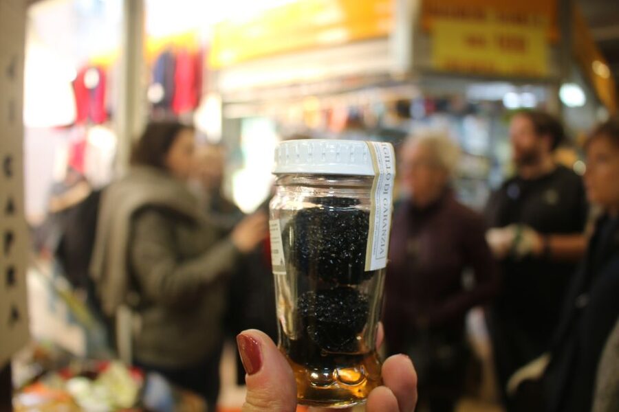 Eat Like a Roman - Traditional Food, Local Market & History - Starting with coffee and a homemade cornetto