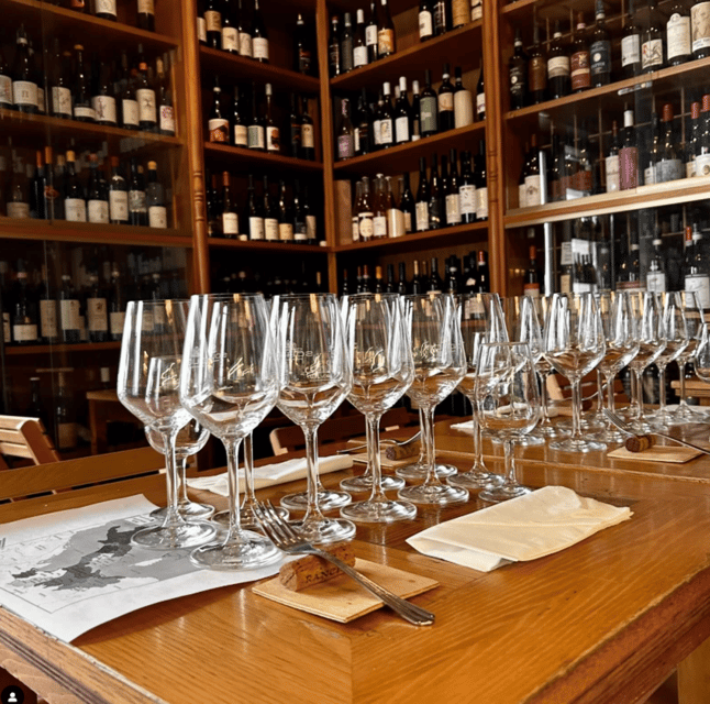 Experience Rome: Exclusive Wine Tasting in the city center! - From prosecco to dark reds