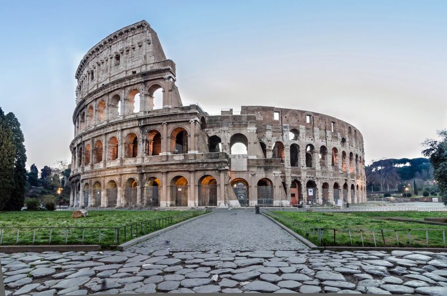 Explore Colosseum and Roman Forum with an Archaeologist - What the archaeologist guide adds