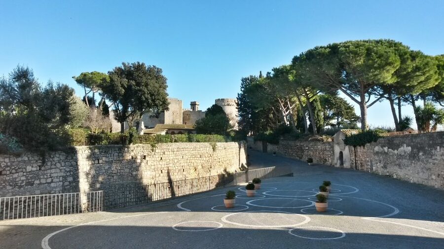 From Civitavecchia: Tarquinia & Unesco Site Visit with Lunch - The optional underground city of Etruscopolis