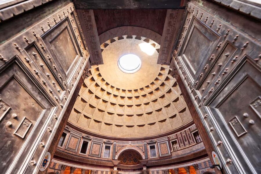 From Naples, Florence and Rome: Pantheon and smart audio - Choosing Rome, Florence, or Naples