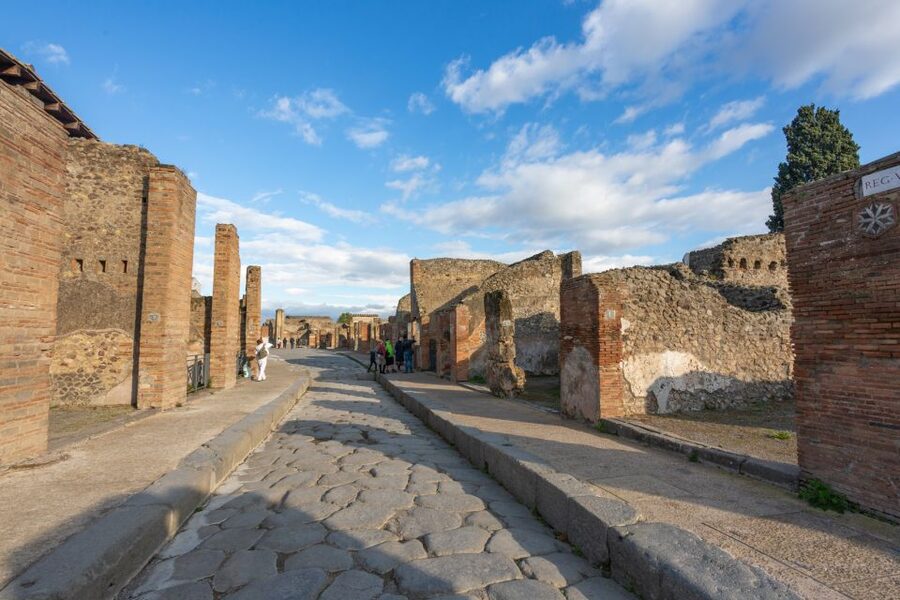 From Rome: 3-Day Tour to Pompeii, Sorrento & Capri - Day 3: Pompeii with a professional guide