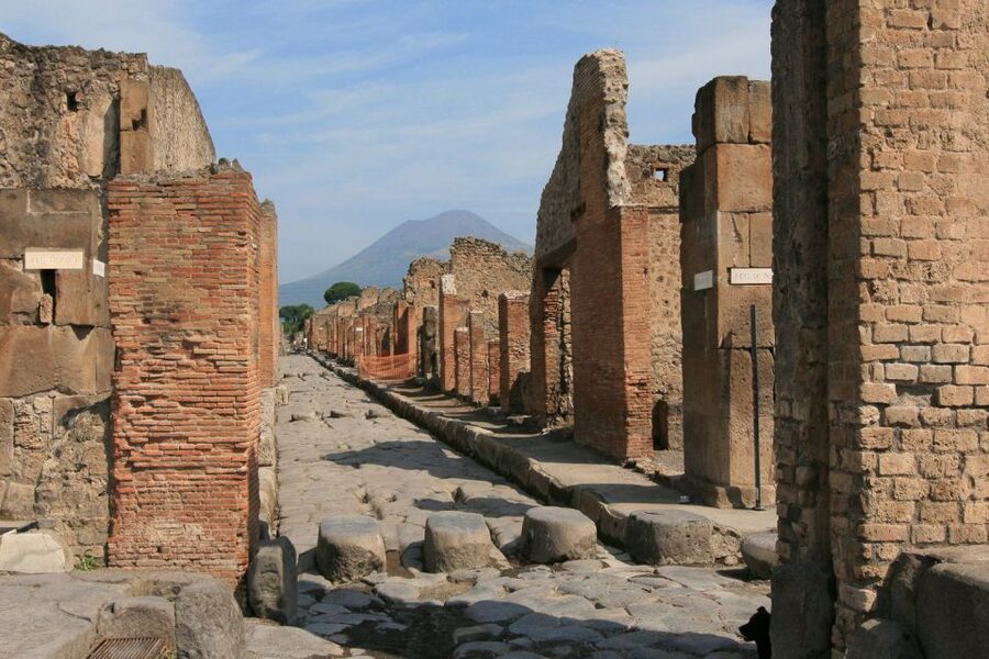 From Rome: Amalfi Coast and Pompeii Tour - Why this long day works