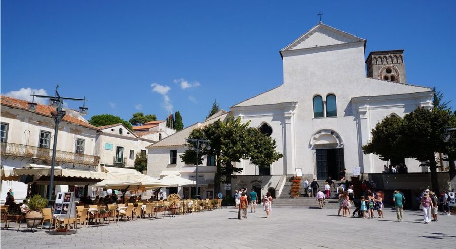 From Rome: Discover Amalfi Coast and Pompeii, Full Day Tour - The long return to Rome