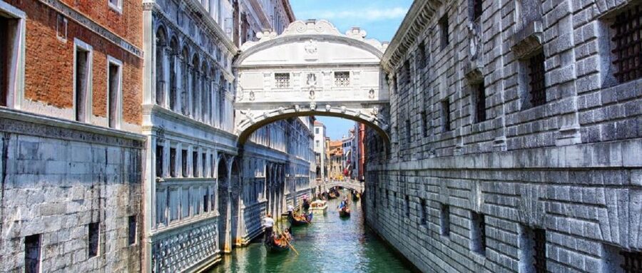 From Rome: Full-Day Small Group Tour to Venice by Train - The value of first-class rail and a small group